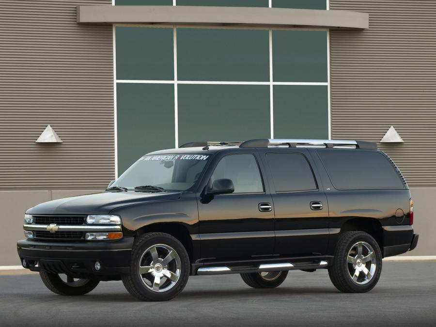  Chevrolet Suburban An American Revolution 2004 года  (фото 4 из 5)
